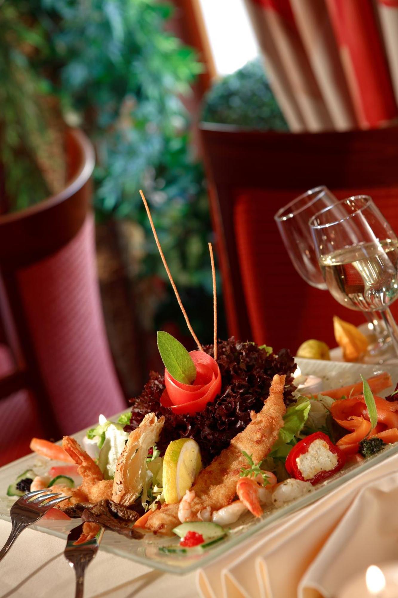 Hotel - Restaurant " Victor Hugo" Вианден Экстерьер фото